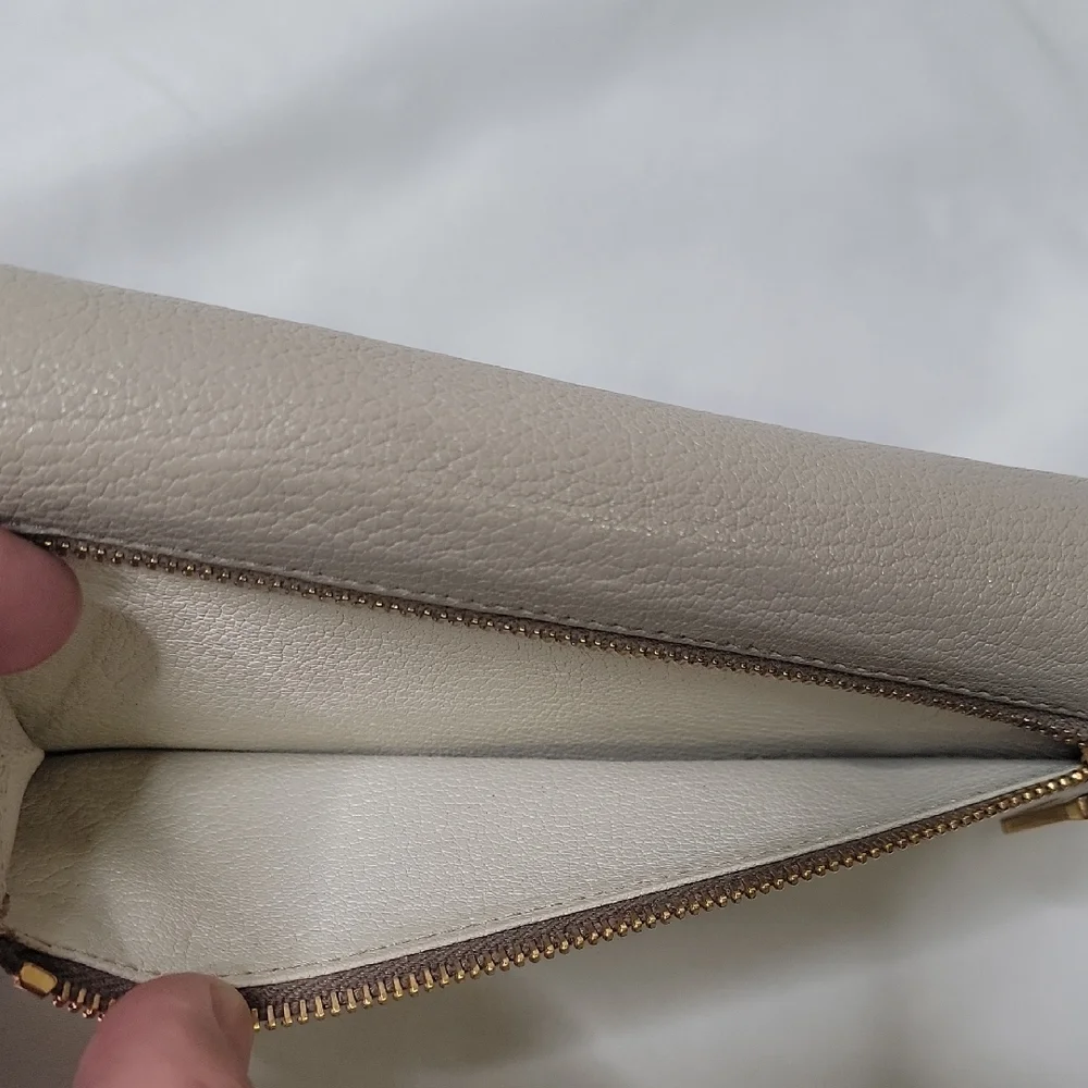 Miu Miu Beige and Cream Women's Wallet - Picture 4 of 10